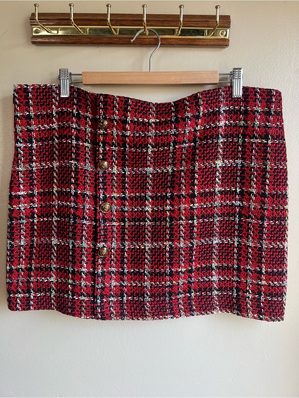 Pink Lily 2XL Red Plaid Tweed Mini Skirt Gold Button Preppy Holiday